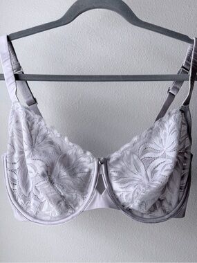 Bare Necessities Lace Underwire Bra - Lilac